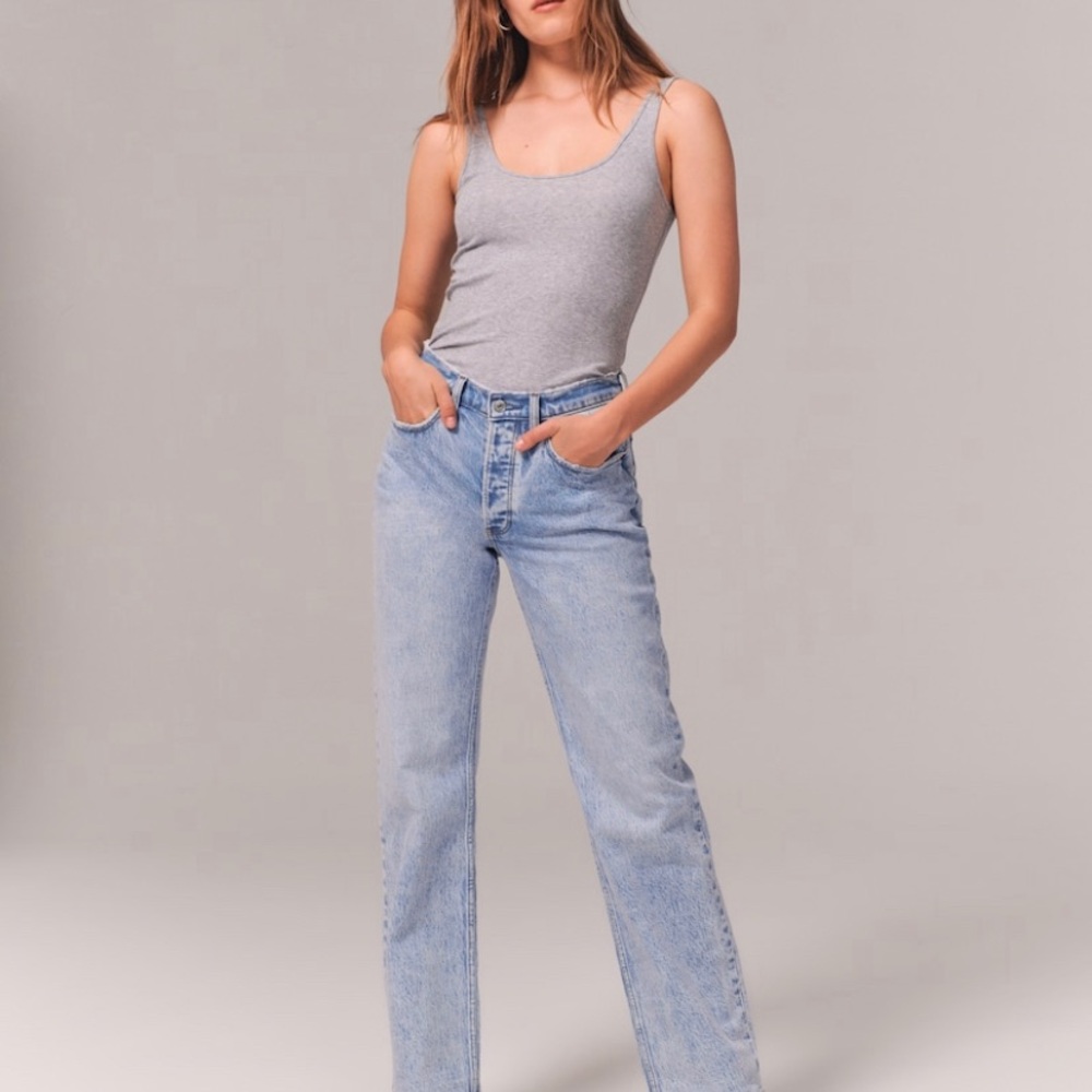 WORN ONCE Abercrombie Low Rise 90s Baggy Jean